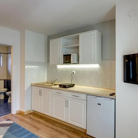 Vakantiehuis In With Swimming Pool *