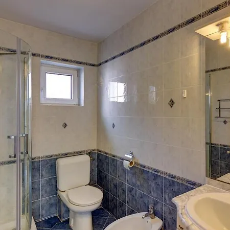 Vakantiehuis In With Swimming Pool *